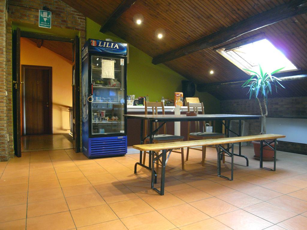 מילאנו Hostel California מראה חיצוני תמונה