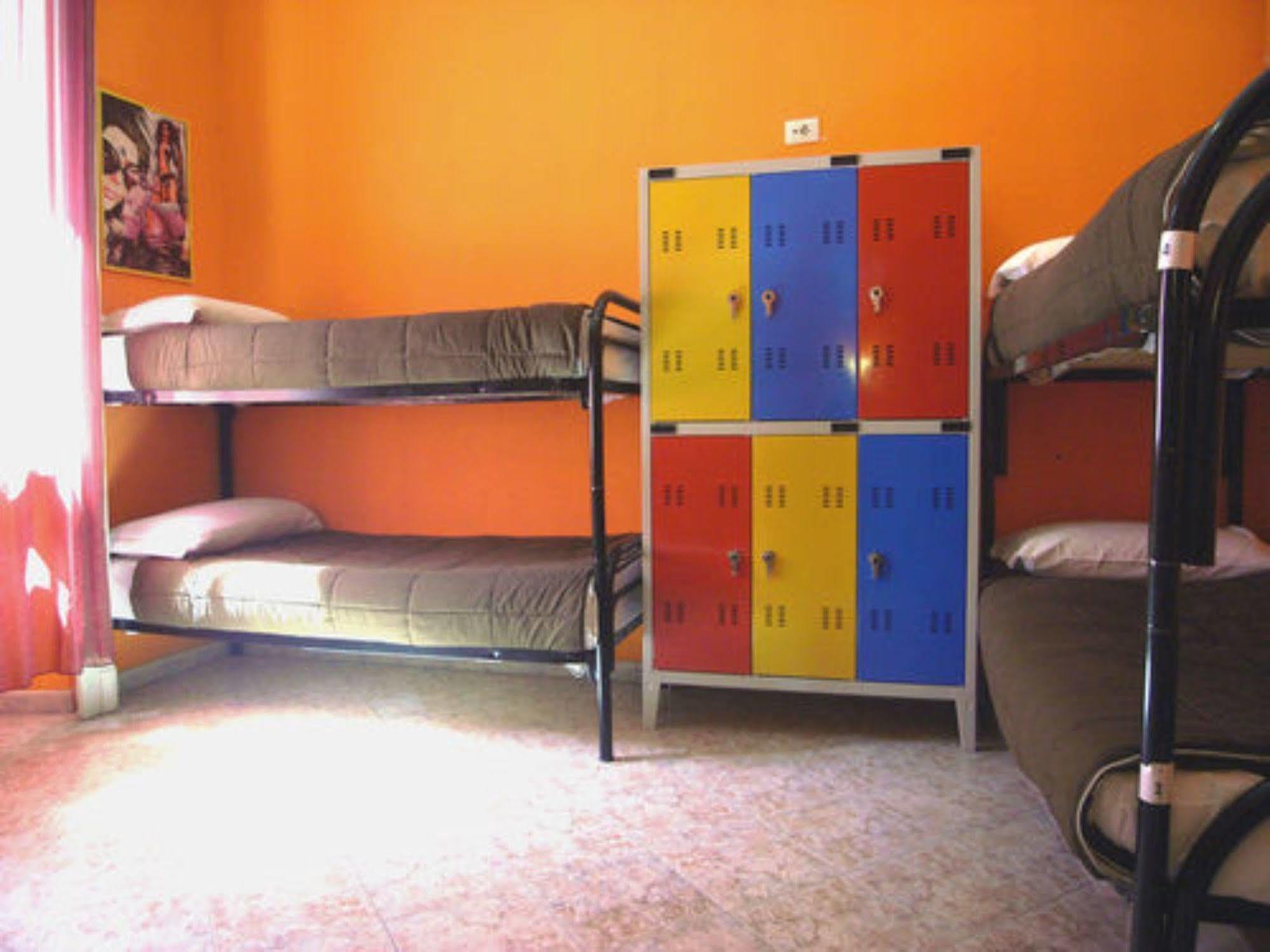 מילאנו Hostel California מראה חיצוני תמונה