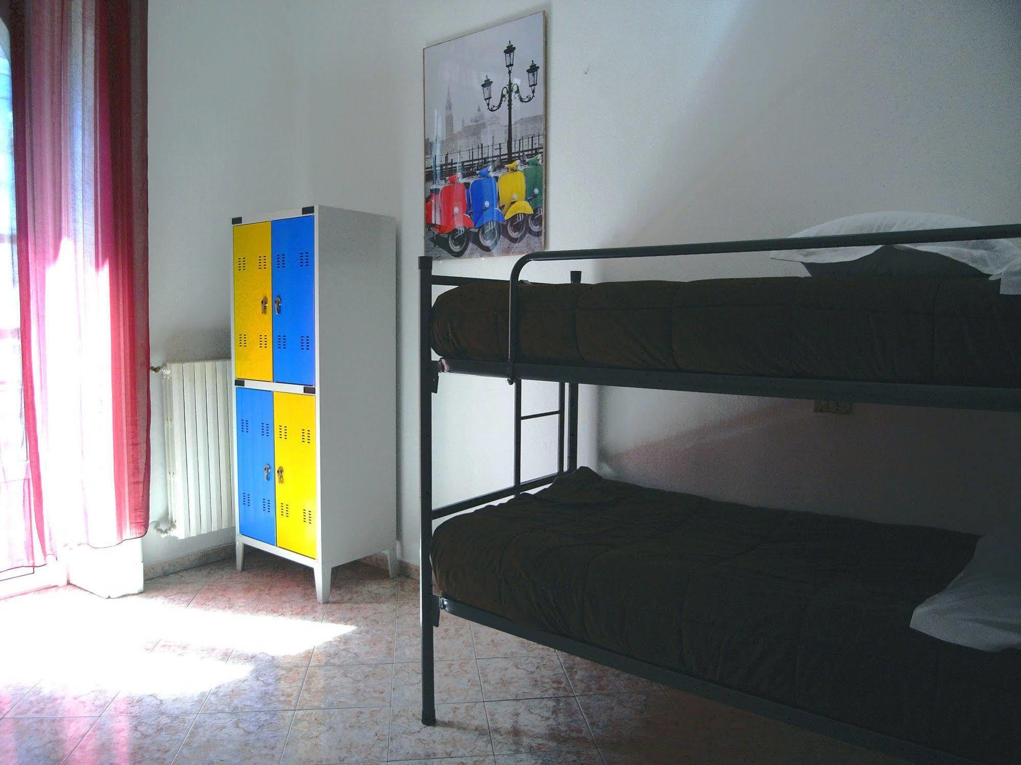 מילאנו Hostel California מראה חיצוני תמונה