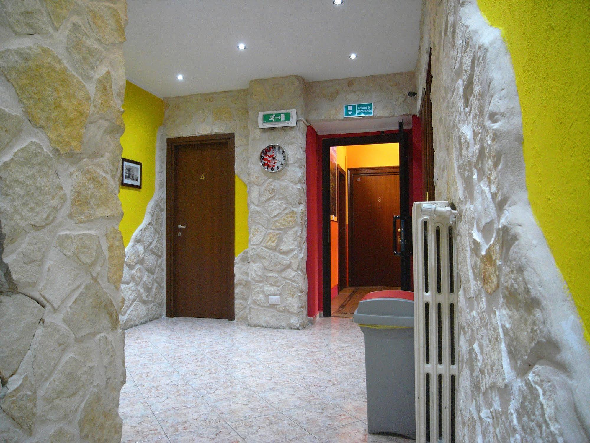 מילאנו Hostel California מראה חיצוני תמונה