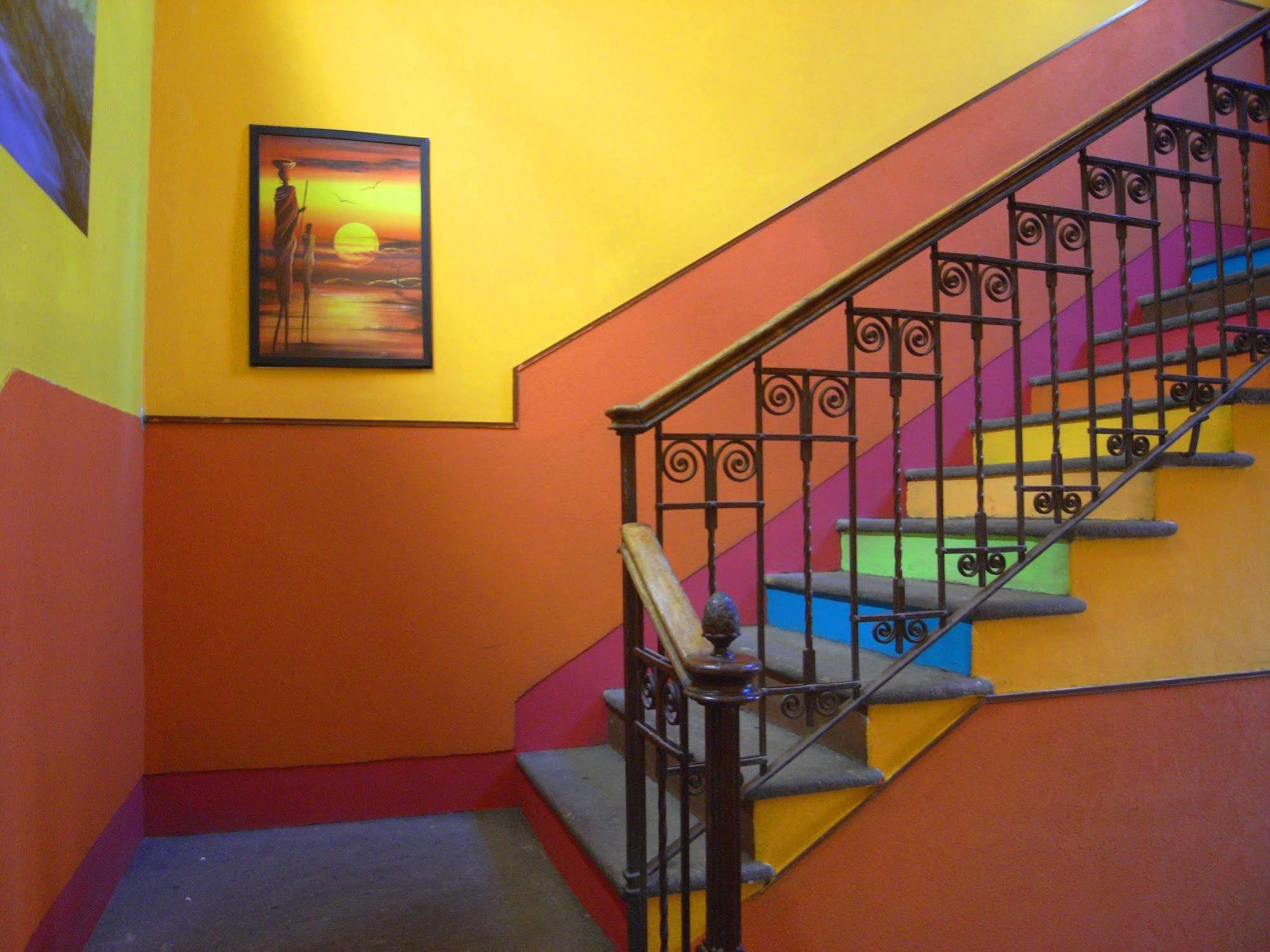 מילאנו Hostel California מראה חיצוני תמונה