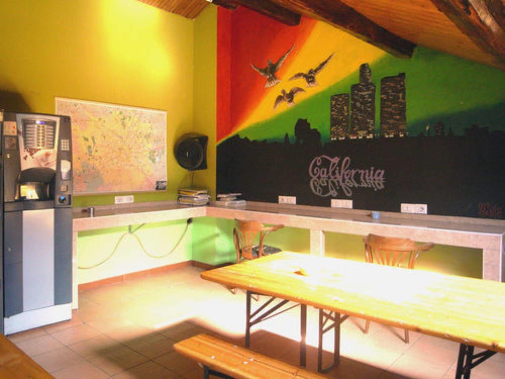 מילאנו Hostel California מראה חיצוני תמונה